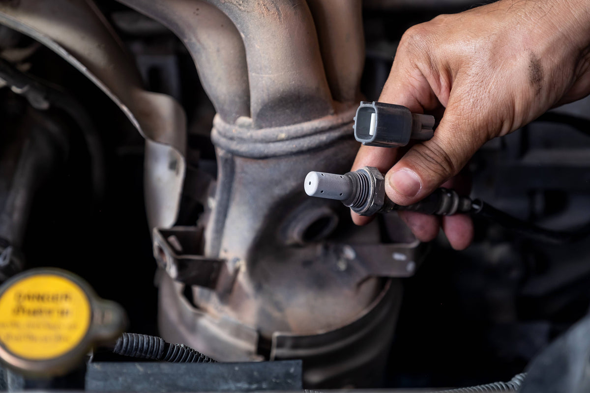 Oxygen Sensors: O2 Sensors Function and Diagnostic Guide